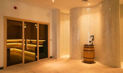 SAUNA & JAKUZİ 